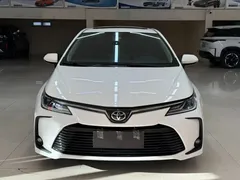 2021 Toyota Corolla TNGA 1.5L CVT Elite, белый — фото 2