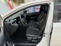 2021 Toyota Corolla TNGA 1.5L CVT Elite, белый — фото 16