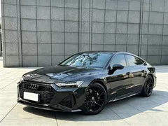 2022 Audi A7 45 TFSI, чёрный — фото 1