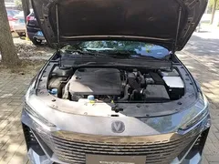 2022 Changan UNI-V 1.5T Premium — фото 20