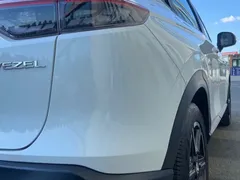 2023 Honda Vezel 1.5L CVT Tech, белый — фото 13