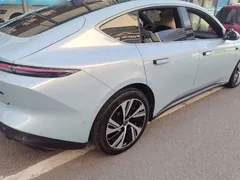 2022 Nio ET5 75kWh, синий — фото 7