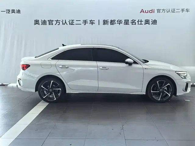 2021 Audi A3 L Limousine 35 TFSI Fashion Sport