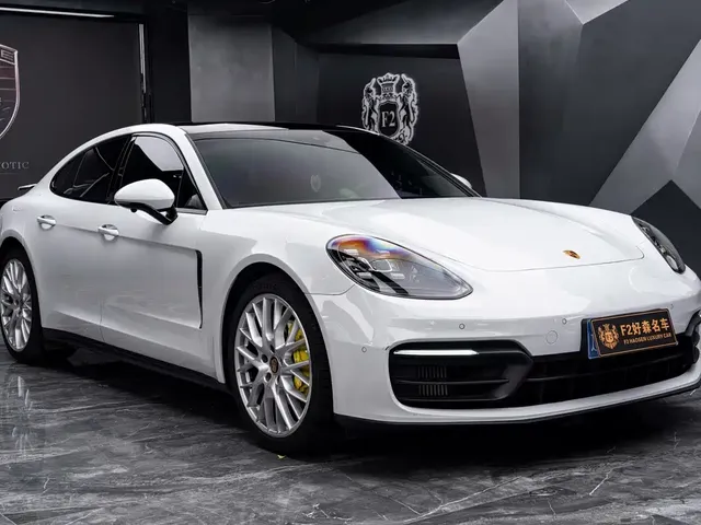 2022 Porsche Panamera 2.9T