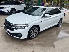 2023 Volkswagen Sagitar 300TSI DSG, белый — фото 1