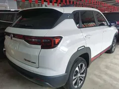 2022 Changan CS35 PLUS 1.6L MT Luxury, белый — фото 7