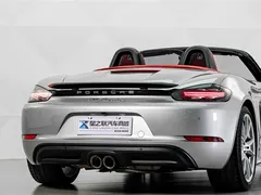 2022 Porsche 718 Boxster 2.0T — фото 8