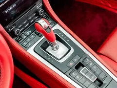 2022 Porsche 718 Boxster 2.0T — фото 12