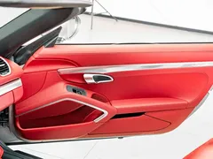 2022 Porsche 718 Boxster 2.0T — фото 15