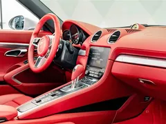 2022 Porsche 718 Boxster 2.0T — фото 19