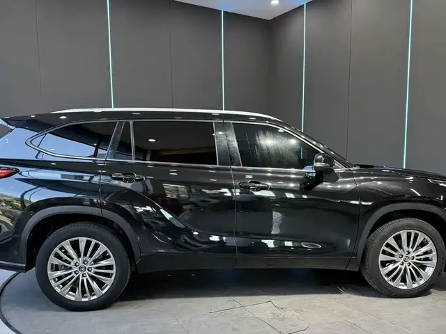 2022 Toyota Highlander 380T 4WD Premium 7-seat