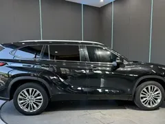2022 Toyota Highlander 380T 4WD Premium 7-seat, чёрный — фото 4