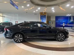 2022 Volkswagen Passat 330TSI Elite, чёрный — фото 4