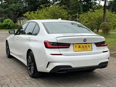 2022 BMW 3 Series 325Li M Sport Dark Package, белый — фото 16