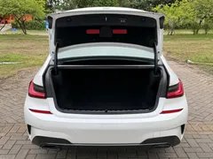 2022 BMW 3 Series 325Li M Sport Dark Package, белый — фото 20