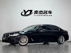 2023 BMW 5 Series 530Li Leading M Sport Package, чёрный — фото 1