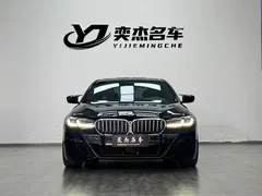 2023 BMW 5 Series 530Li Leading M Sport Package, чёрный — фото 2