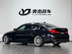 2023 BMW 5 Series 530Li Leading M Sport Package, чёрный — фото 9