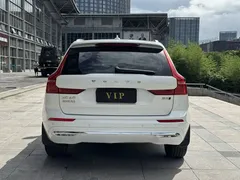 2022 Volvo XC60 4WD Luxury, белый — фото 4