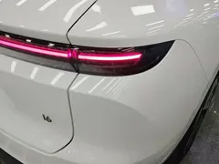 2025 Li Auto i6 4WD Standard, белый — фото 8