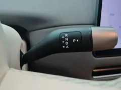 2025 Li Auto i6 4WD Standard, белый — фото 14