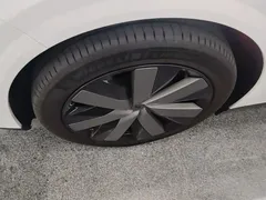 2025 Li Auto i6 4WD Standard, белый — фото 23