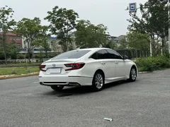 2022 Honda Accord 260TURBO Luxury, белый — фото 12