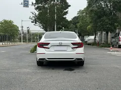 2022 Honda Accord 260TURBO Luxury, белый — фото 13