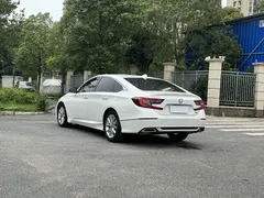 2022 Honda Accord 260TURBO Luxury, белый — фото 14