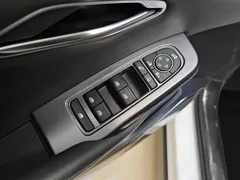 2025 BYD Song L PHEV Smart Driving 112km Exceed, белый — фото 14
