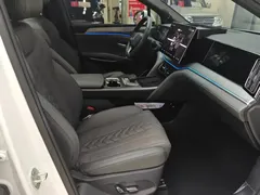 2025 BYD Song L PHEV Smart Driving 112km Exceed, белый — фото 20