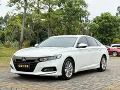 2018 Honda Accord 260TURBO Elite, белый — фото 1
