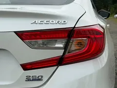 2018 Honda Accord 260TURBO Elite, белый — фото 13