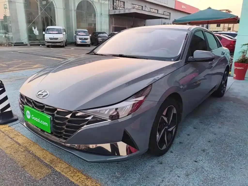 2022 Hyundai Elantra 1.5L CVT GLX Elite