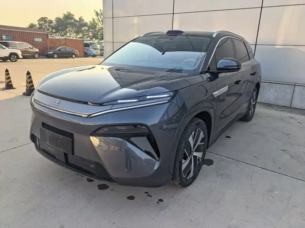 2025 BYD Tang L PHEV 215km Lidar Flagship