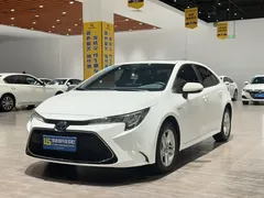 2022 Toyota Levin Hybrid 1.8H E-CVT Luxury, белый — фото 1