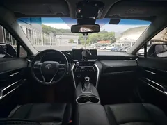 2023 Toyota Harrier Hybrid 2.5L CVT 4WD Luxury, белый — фото 10