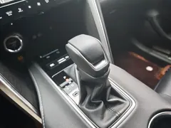 2023 Toyota Harrier Hybrid 2.5L CVT 4WD Luxury, белый — фото 14