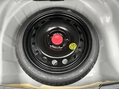 2023 Toyota Levin 185T CVT Luxury, белый — фото 18