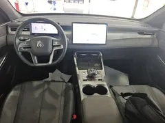 2025 BYD Qin PLUS DM-i PHEV 120KM — фото 10