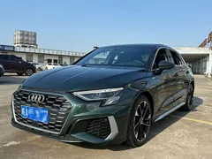 2023 Audi A3 Sportback 35 TFSI Fashion Sport, зелёный — фото 1
