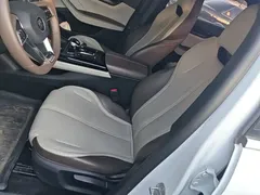 2024 BYD Qin PLUS Honor DM-i PHEV 55km Leading, белый — фото 15