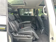 2022 Honda Elysion 2.0L e:HEV Luxury, белый — фото 8
