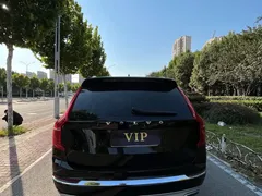2021 Volvo XC90 B5 Luxury 7-seat, чёрный — фото 10