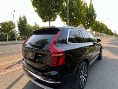 2021 Volvo XC90 B5 Luxury 7-seat, чёрный — фото 11