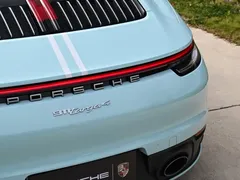 2023 Porsche 911 Carrera 4 3.0T — фото 12