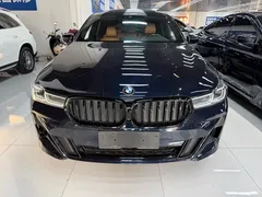 2022 BMW 6 Series GT 630i M Sport Package, чёрный — фото 1