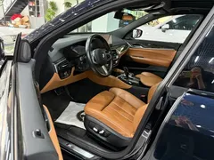 2022 BMW 6 Series GT 630i M Sport Package, чёрный — фото 5