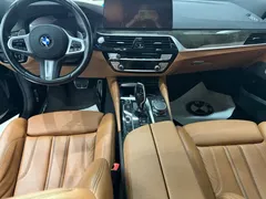 2022 BMW 6 Series GT 630i M Sport Package, чёрный — фото 7