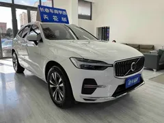 2024 Volvo XC60 4WD Luxury, белый — фото 3